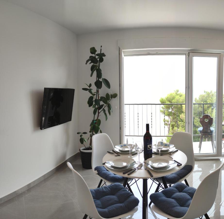 Ferienwohnung Rake Omiš Exterior foto
